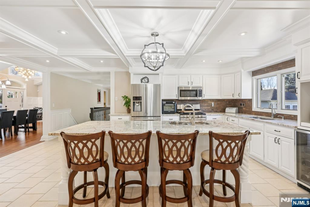 property viewer photo 6