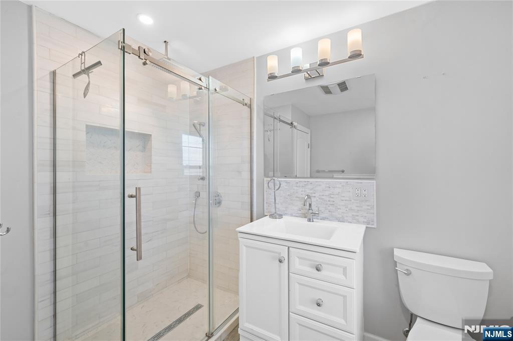 property viewer photo 13