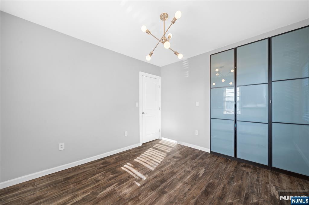 property viewer photo 14