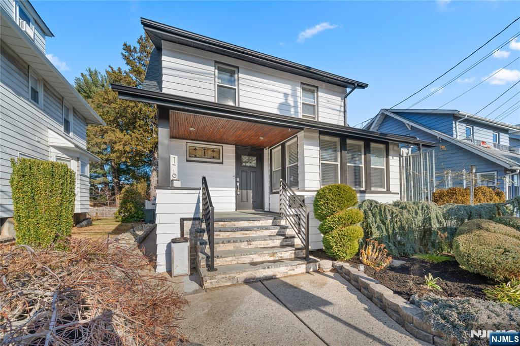 property viewer photo 3