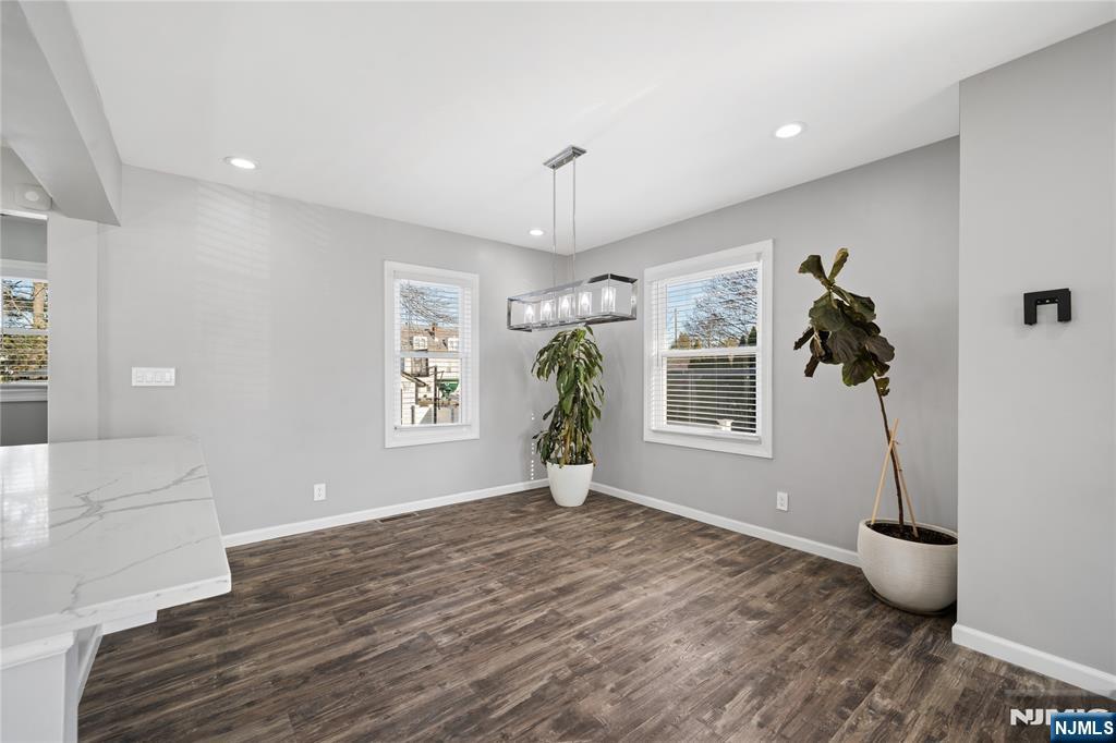 property viewer photo 6