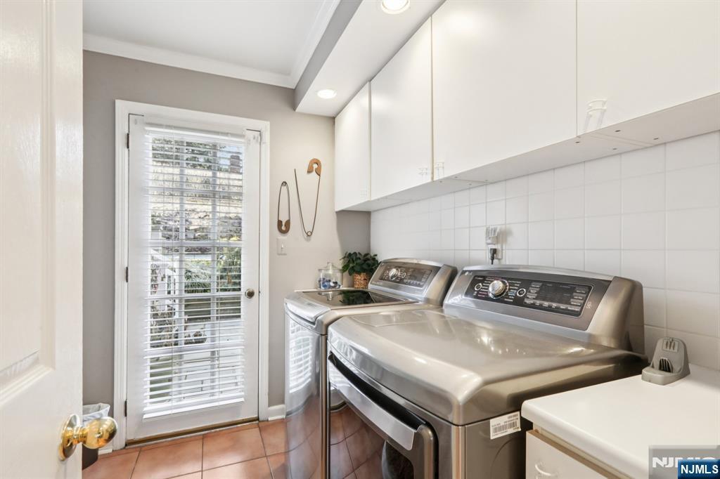 property viewer photo 10