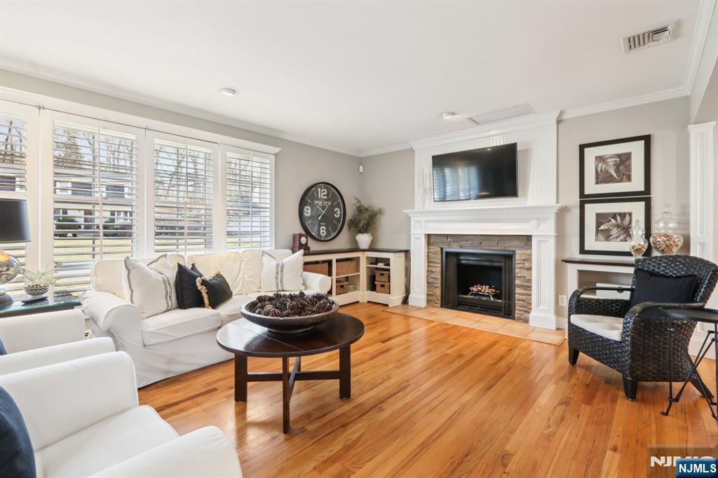 property viewer photo 14