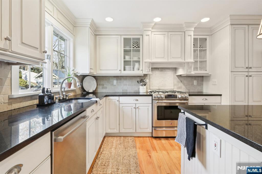 property viewer photo 21