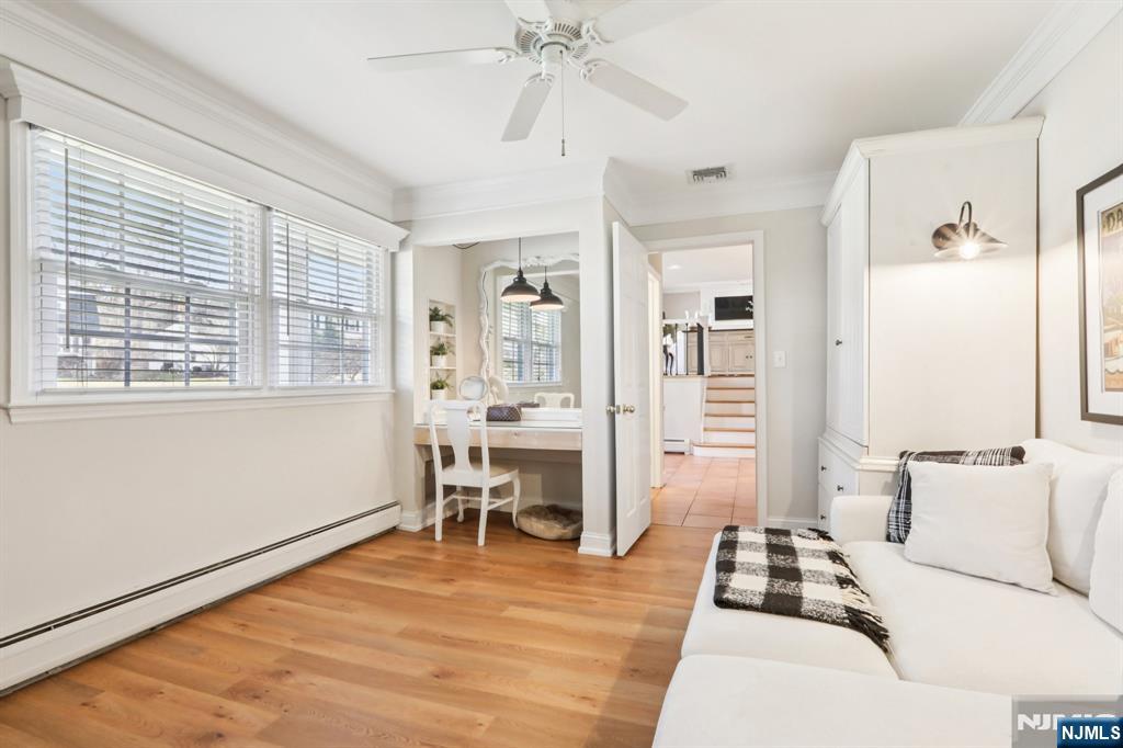 property viewer photo 9