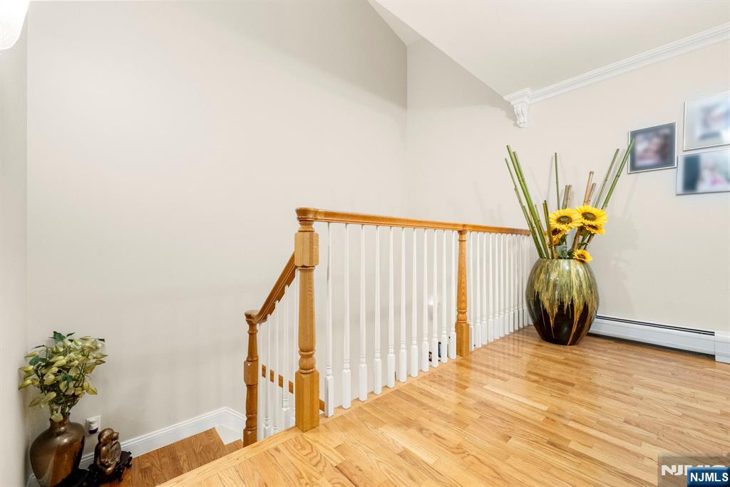 property viewer photo 34