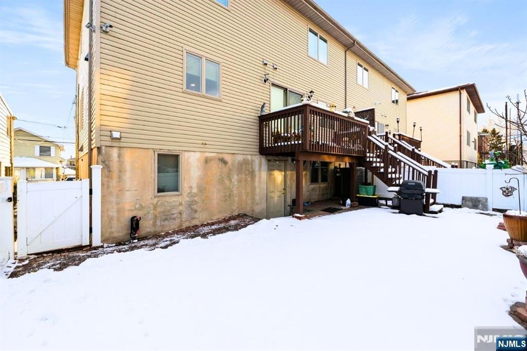 property viewer photo 41