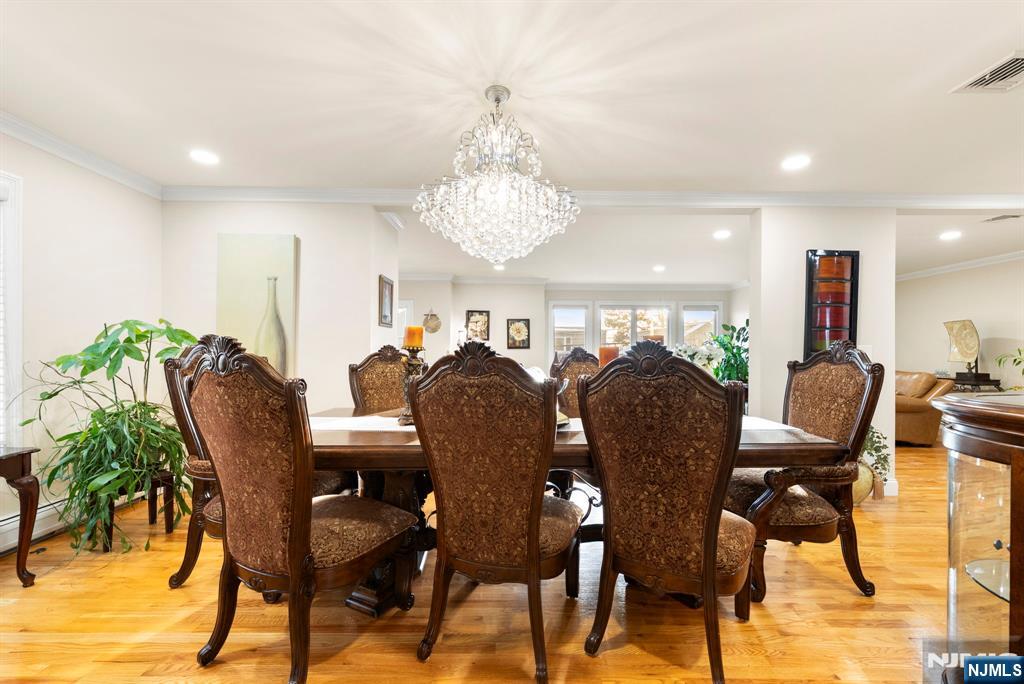property viewer photo 9