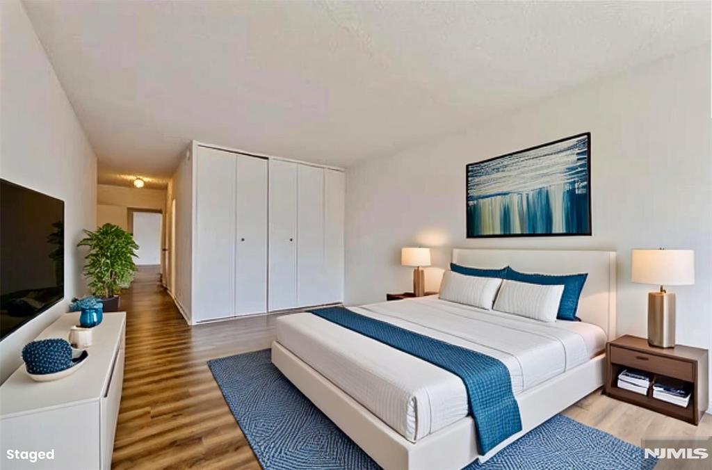 property viewer photo 18