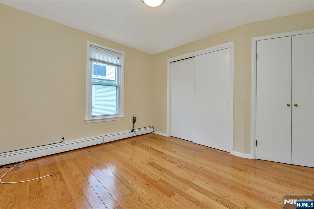property viewer photo 11