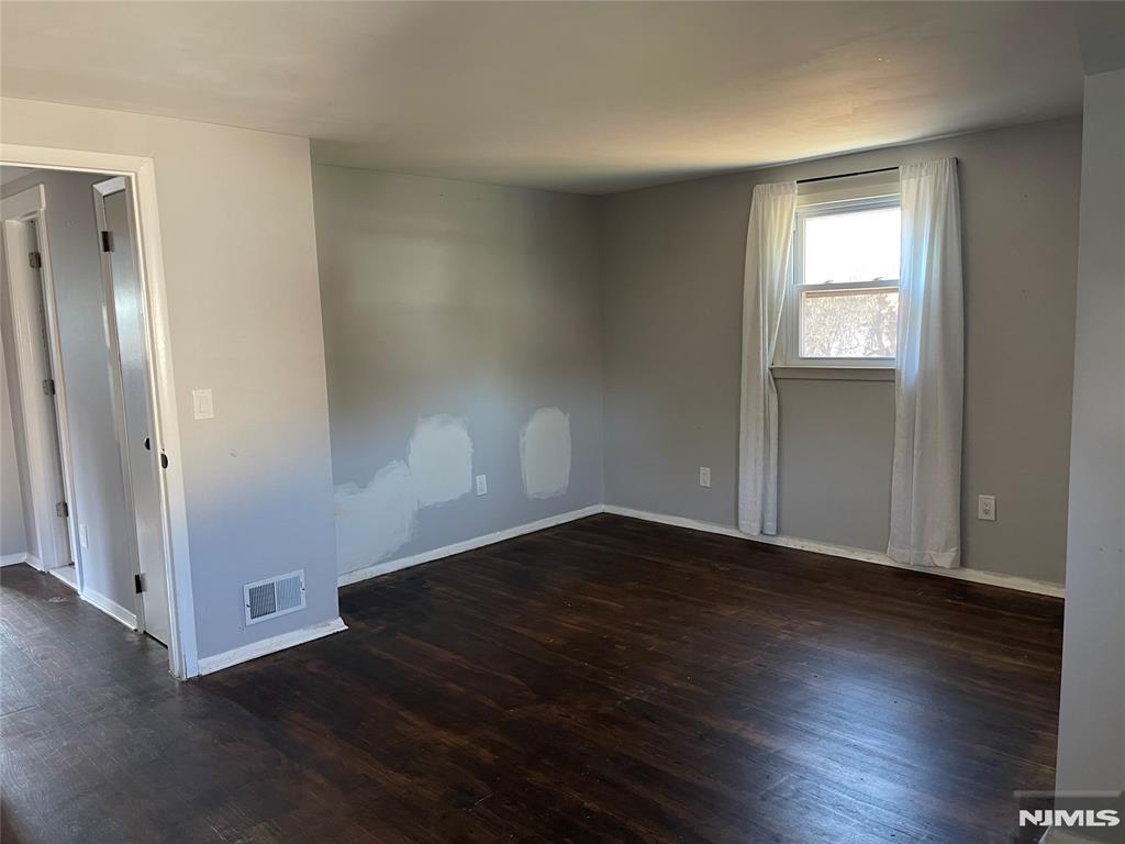 property viewer photo 12