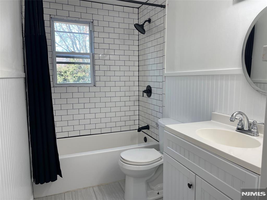property viewer photo 13