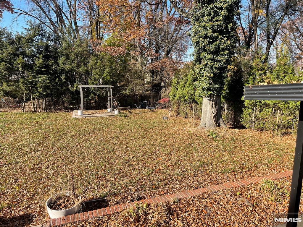 property viewer photo 26
