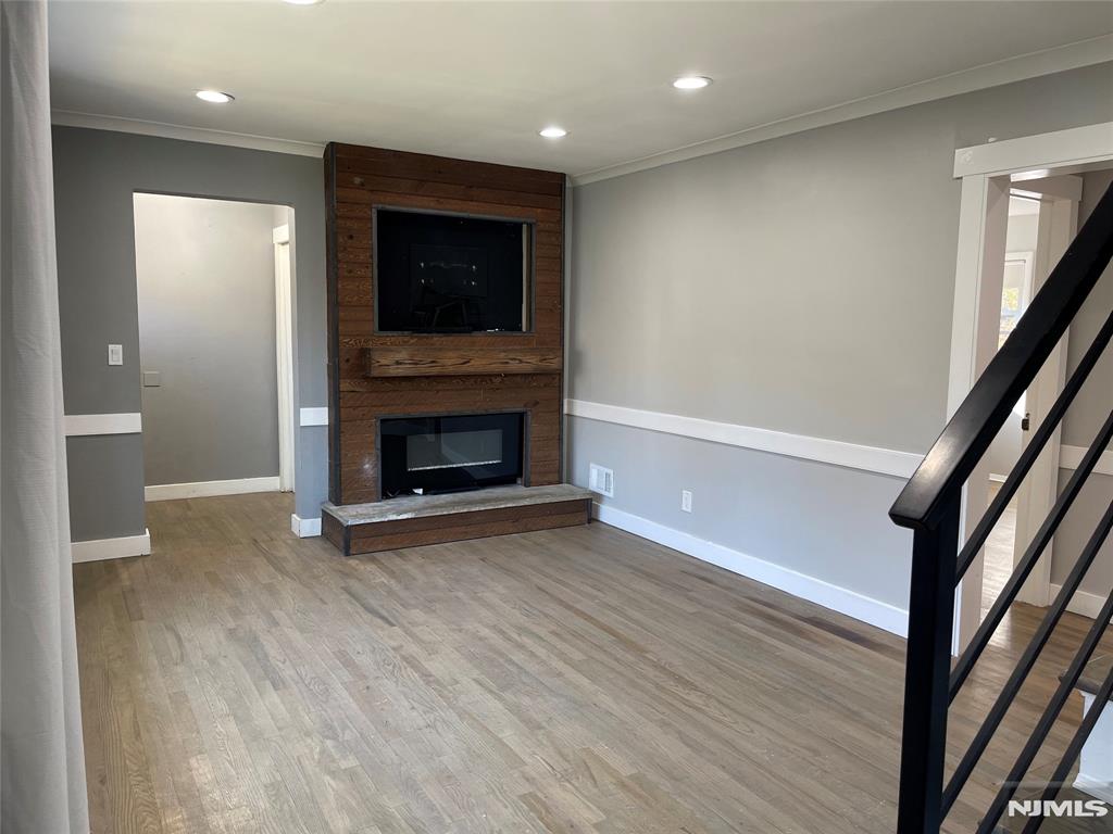property viewer photo 6