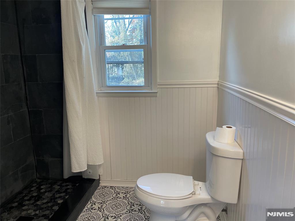 property viewer photo 9