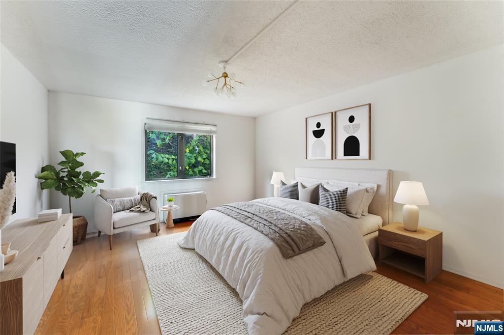 property viewer photo 10