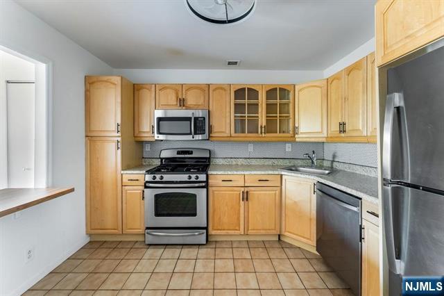 property viewer photo 13