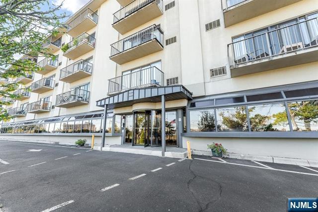 property viewer photo 17