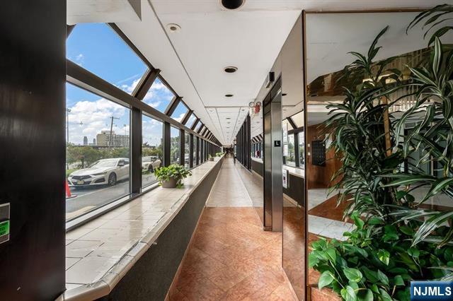 property viewer photo 20