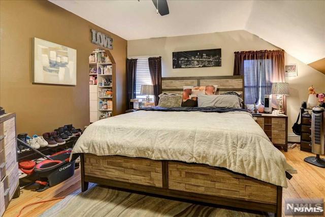 property viewer photo 13