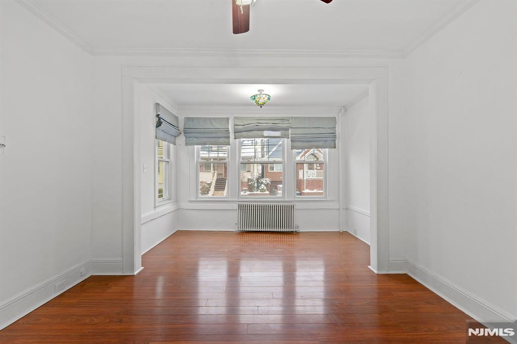 property viewer photo 12