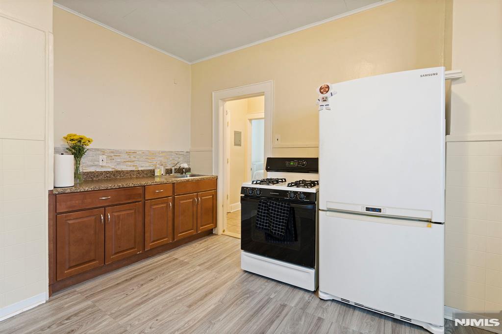 property viewer photo 34