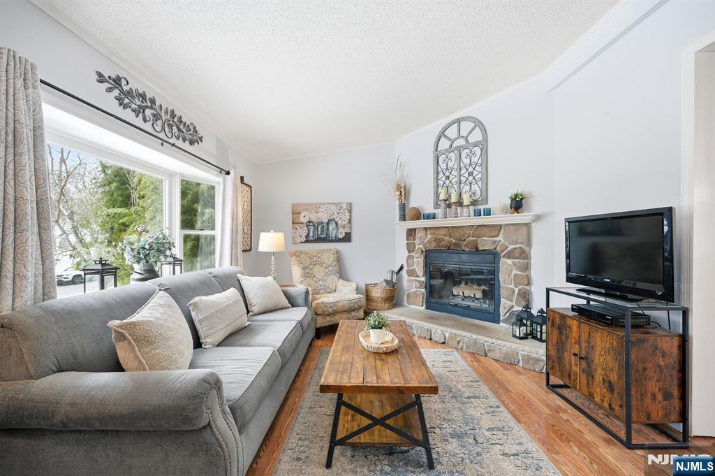 property viewer photo 24