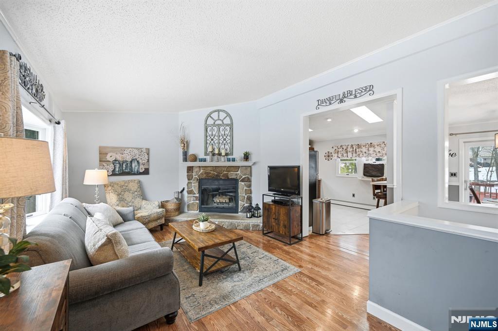 property viewer photo 25