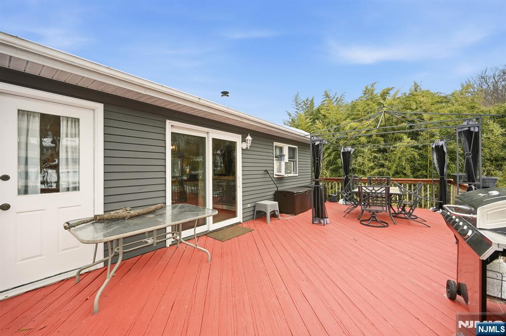 property viewer photo 37