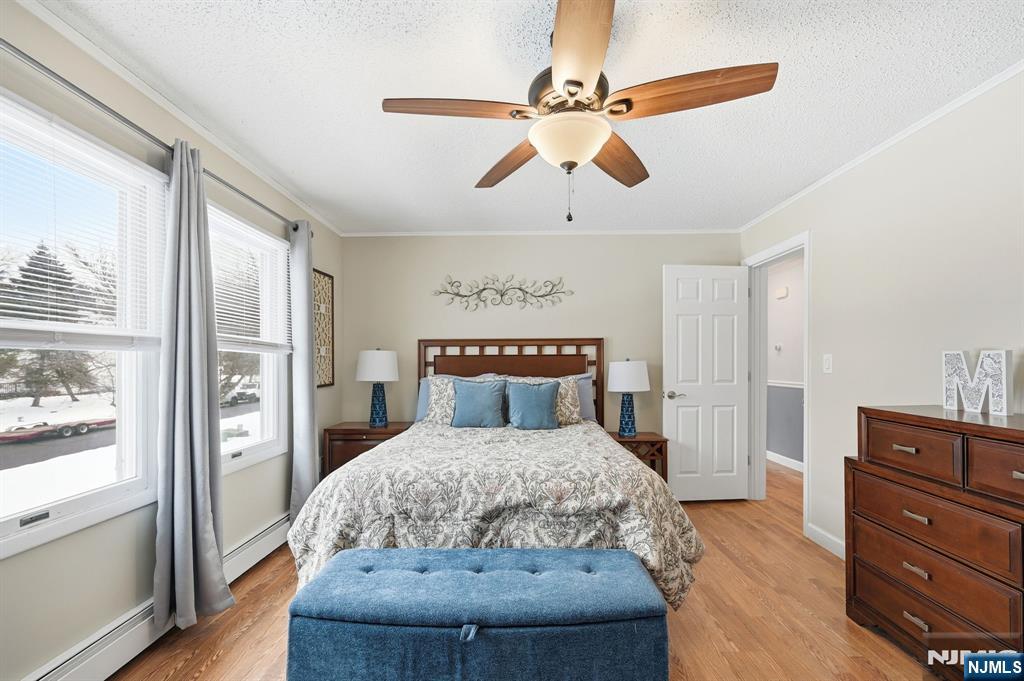 property viewer photo 4