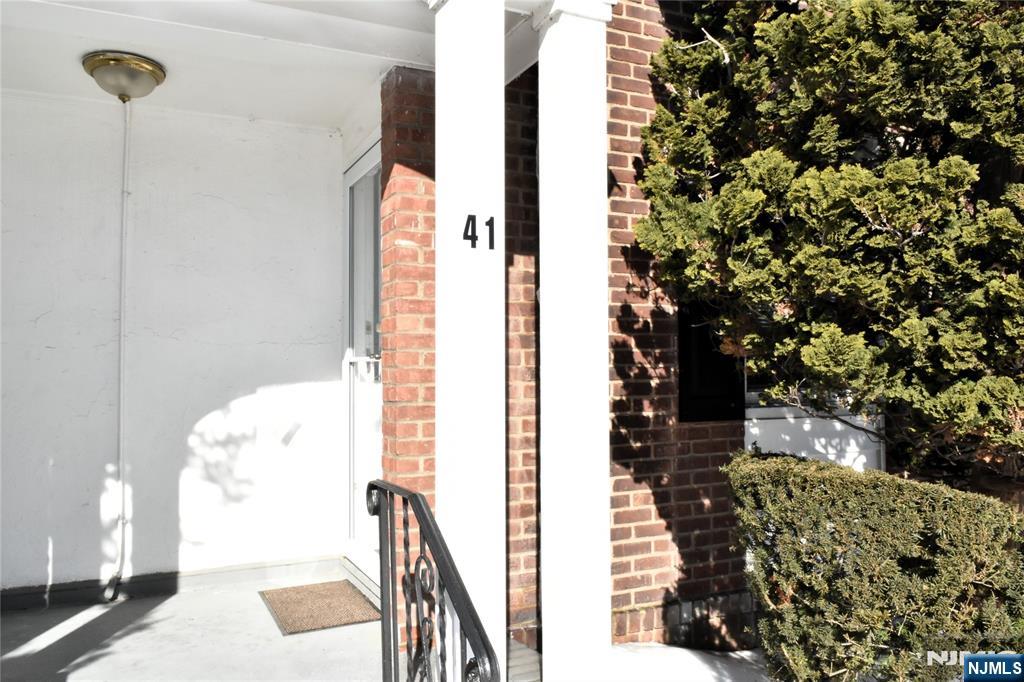 property viewer photo 1