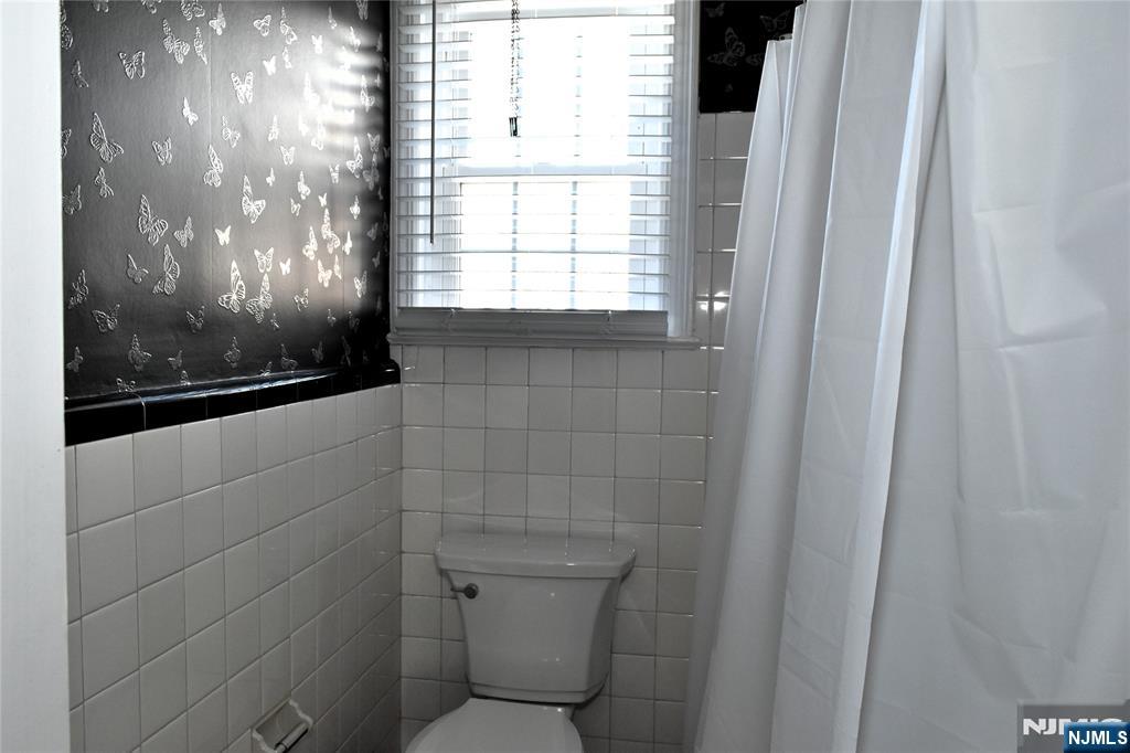 property viewer photo 26