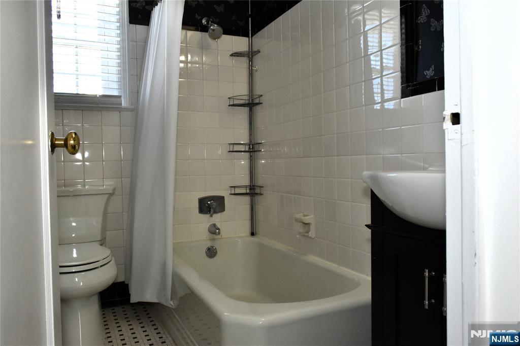 property viewer photo 27