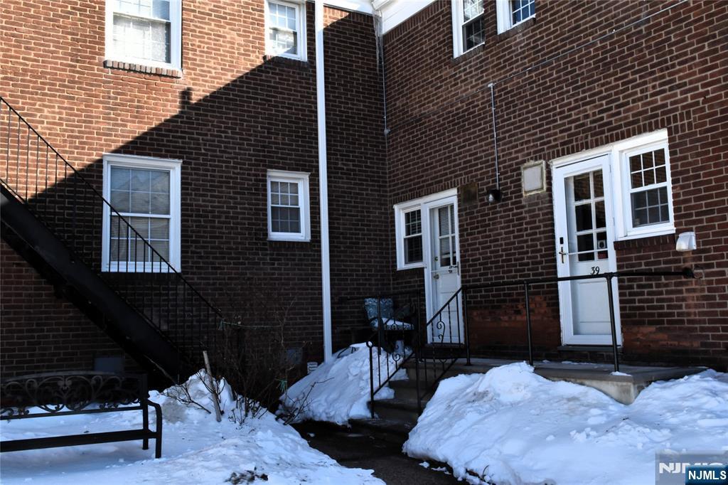 property viewer photo 35