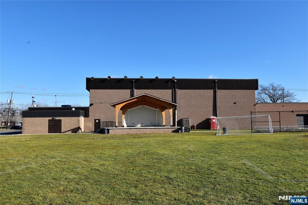 property viewer photo 40