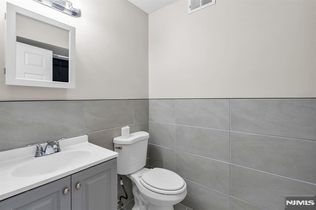 property viewer photo 17