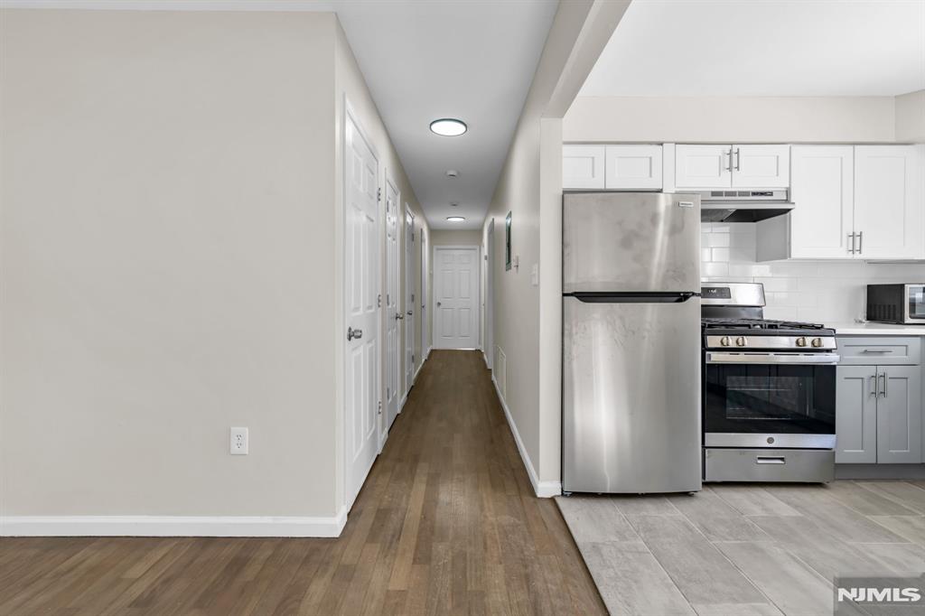 property viewer photo 5