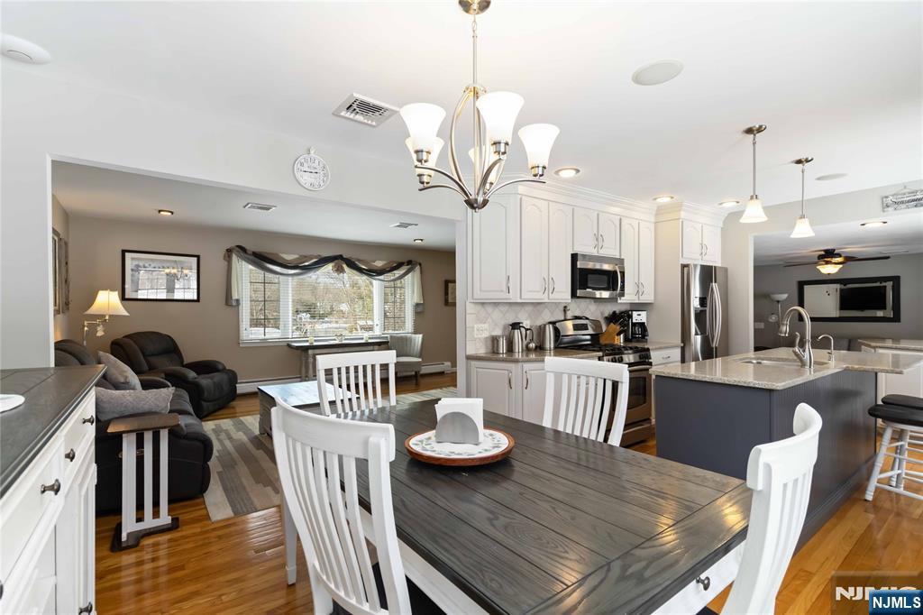 property viewer photo 14