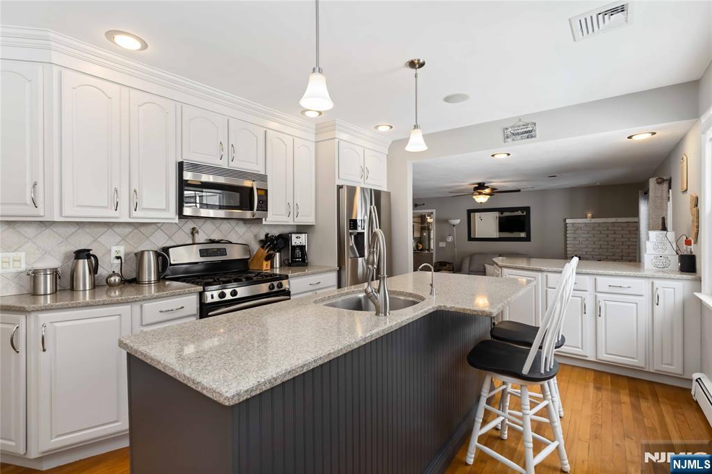 property viewer photo 17