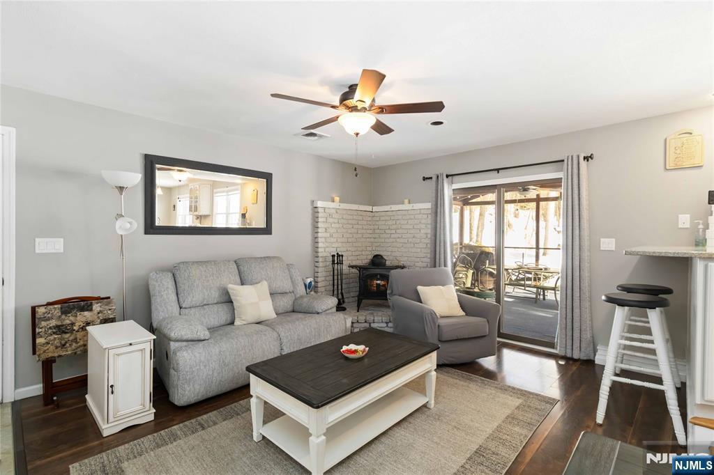 property viewer photo 24