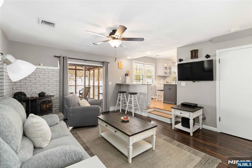 property viewer photo 25