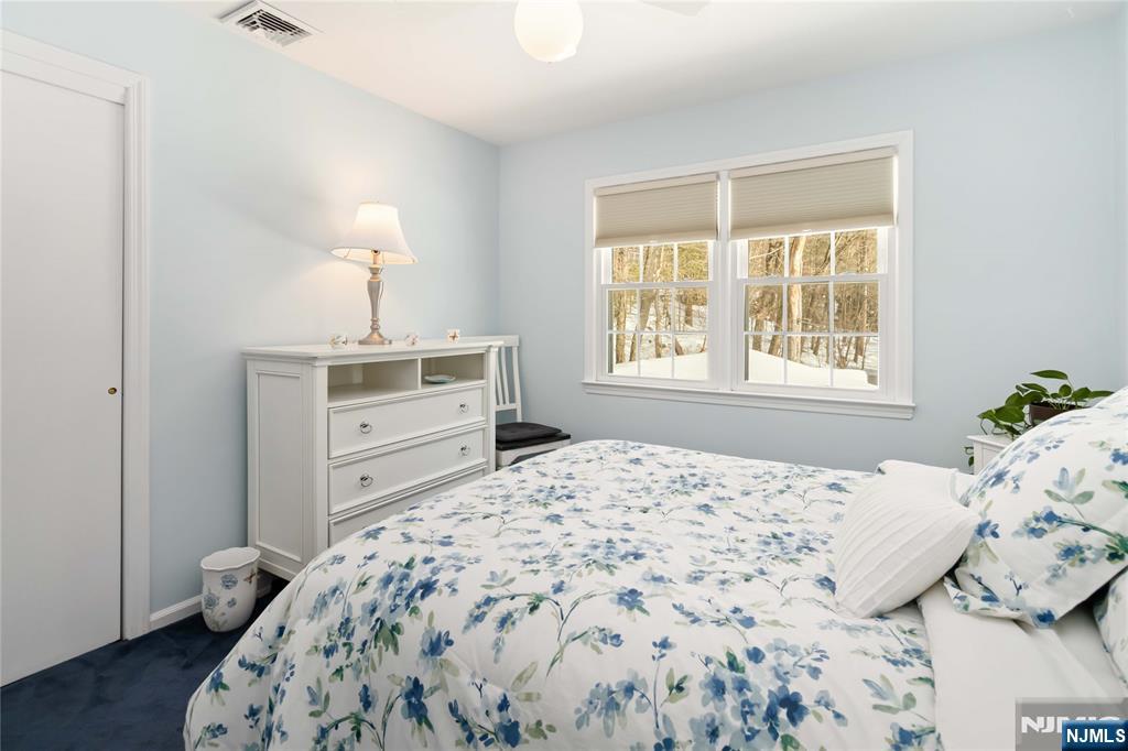 property viewer photo 29
