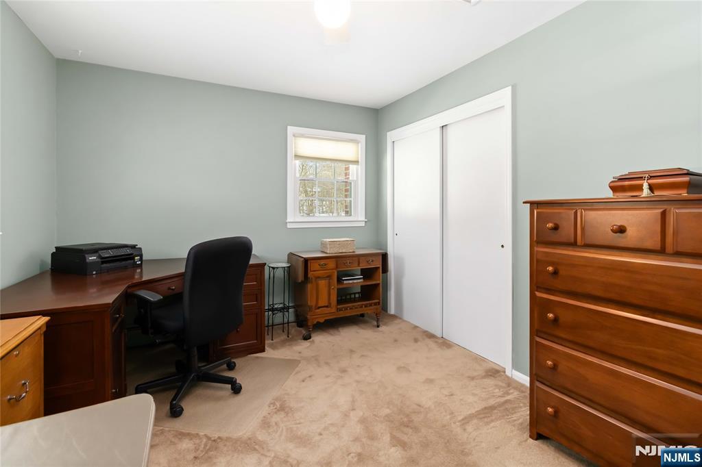 property viewer photo 31