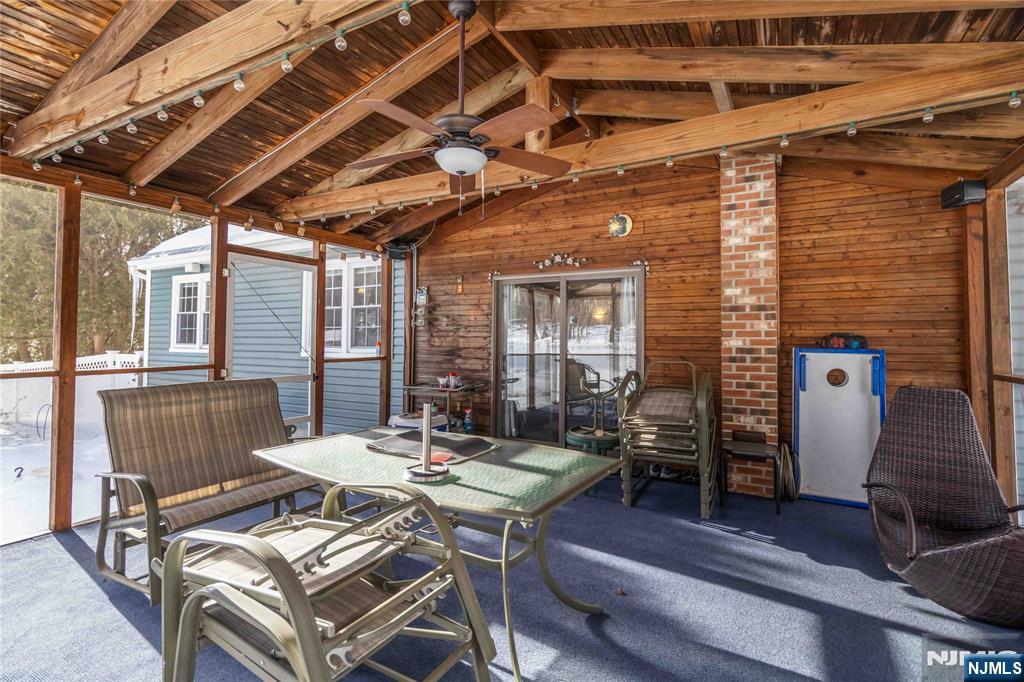 property viewer photo 35