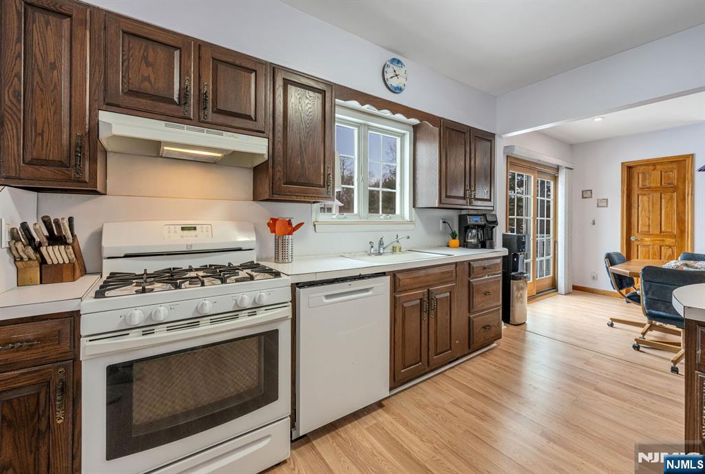 property viewer photo 13