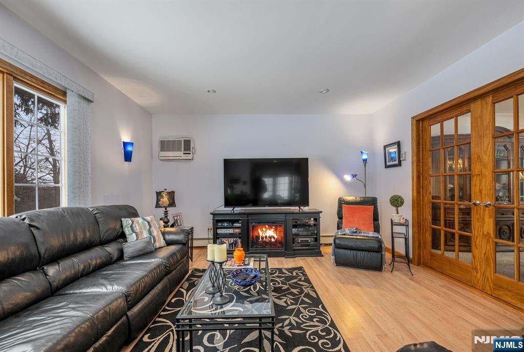 property viewer photo 21
