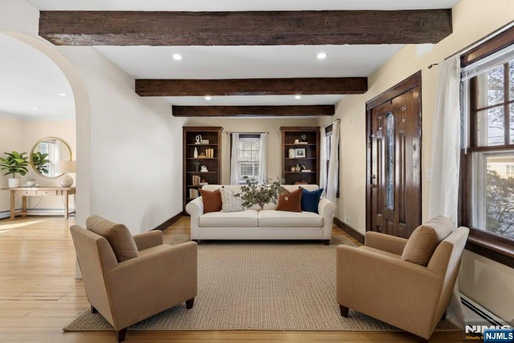 property viewer photo 1