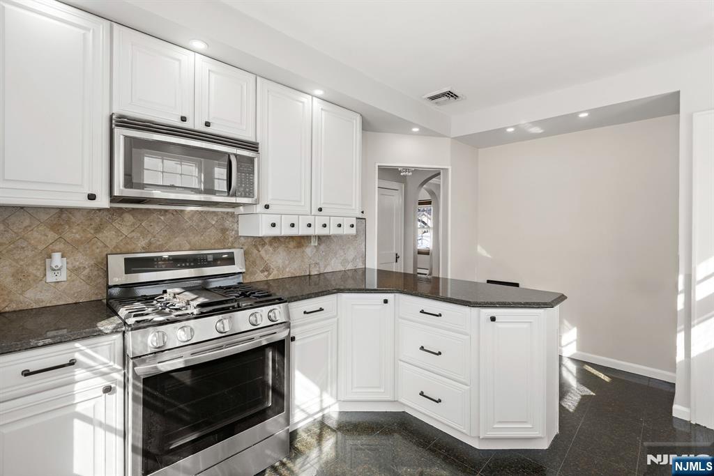 property viewer photo 3