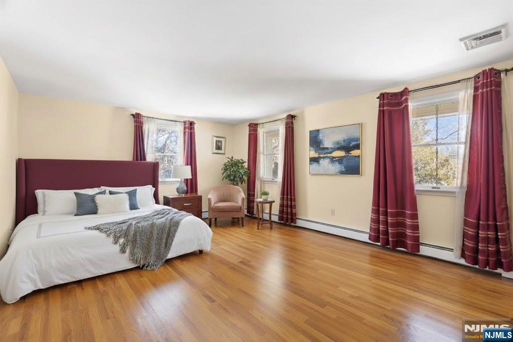 property viewer photo 8