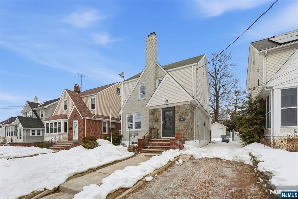 property viewer photo 1